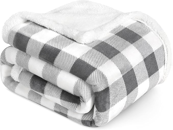 PAVILIA Light Grey Buffalo Plaid Sherpa Throw Blanket for Couch, Plush Light Gray Checkered Fleece Blanket and Throws, Soft Fuzzy Flannel Blanket for Sofa Bed, Warm Cozy Winter Blanket Gift, 50x60