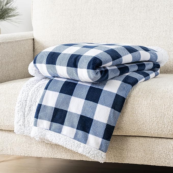 PAVILIA Navy Blue and White Buffalo Plaid Sherpa Throw Blanket for Couch, Plush Checkered Fleece Blanket and Throws, Soft Fuzzy Flannel Blanket for Sofa Bed, Warm Cozy Winter Blanket Gift, 50x60