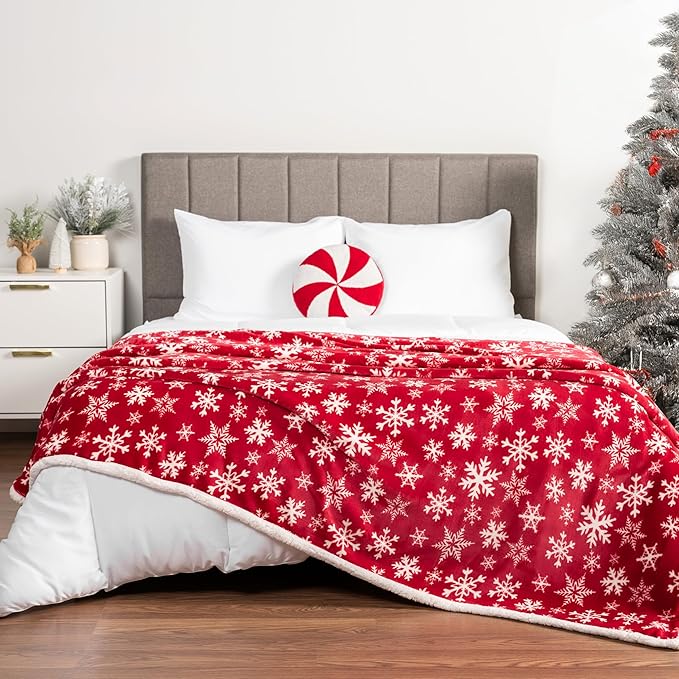 PAVILIA Red Snowflake Christmas Sherpa Throw Blanket, Ultra Soft Reversible Fleece Sherpa 60x80 Winter Blanket for Couch & Bed, Cozy Christmas Home Decor