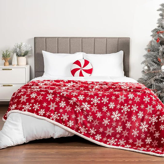 PAVILIA Red Snowflake Christmas Sherpa Throw Blanket, Ultra Soft Reversible Fleece Sherpa 60x80 Winter Blanket for Couch & Bed, Cozy Christmas Home Decor